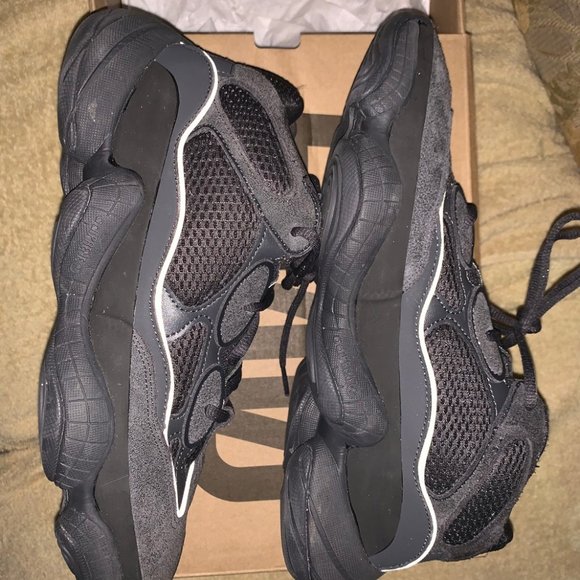 yeezy 500 black